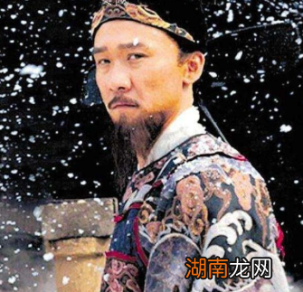 圆滑的严嵩和忠臣的海瑞,嘉靖帝更看重谁?