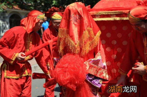 揭秘古代婚嫁政策,在古代多少岁算剩女?