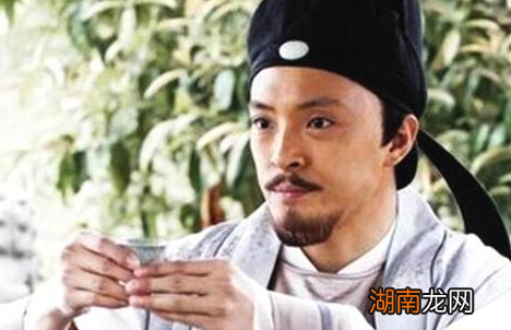 杜甫为何始终怀才不遇呢？其实是他不适合当官