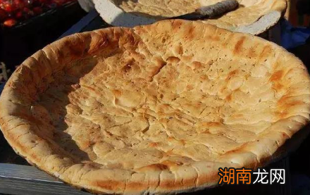 打仗的干粮:揭秘“锅盔”的由来与发展