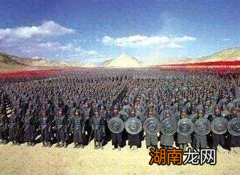 秦始皇灭六国后还有百万军队 秦末乱世的时候他们在哪里