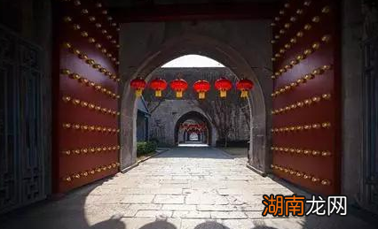 古代城门为什么要加门钉 这东西到底有用什么作用
