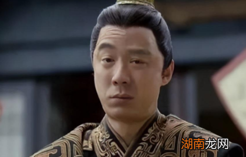 董昭是如何协助曹操将汉献帝从洛阳掳走的?他用了什么办法?