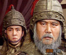 刘禅投降的时候蜀汉有十万大军 刘禅为什么就投降了