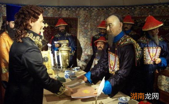 晚清政府为什么还能为后世留下超过1100万平方的巨大国土?