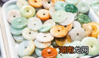 新买回来的翡翠怎么保养，新买回来的翡翠怎么保养才好