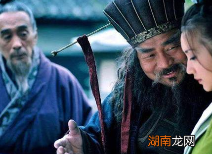 董卓和吕布相比 貂蝉最爱的人到底是谁