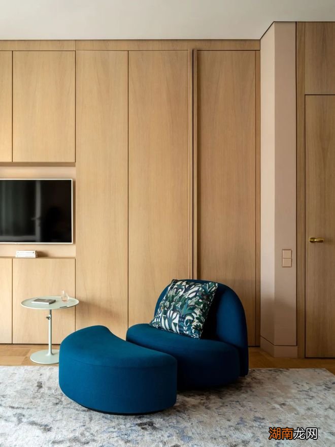 老公寓翻新出五间房,每件家具都是大牌设计