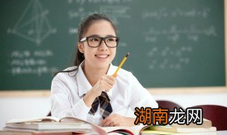 孩子上课总是发呆是什么原因 孩子上课老发呆是什么原因