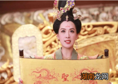 被皇后和女儿合伙毒死的李显到底活得有多窝囊？