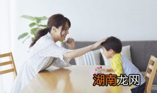 孩子不尊重老师,我们应该如何处理 小孩写作文不尊重老师怎么办