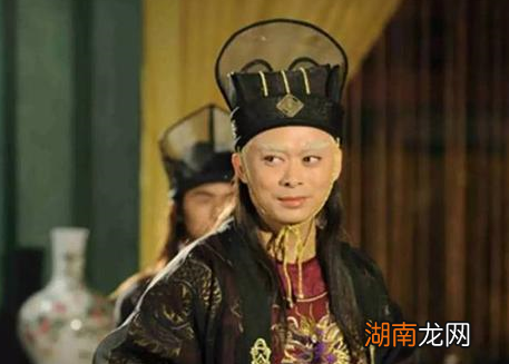 此人得罪了只手遮天的大宦官,为何却逃过一劫?