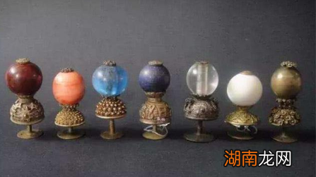 清朝官帽上的珠子是什么 这珠子很值钱吗