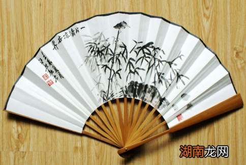 扇子是谁发明的?扇子最早出现是什么时候?