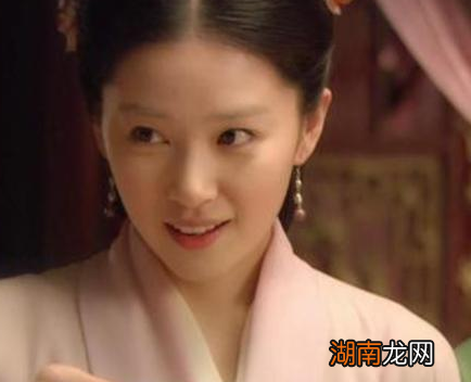 古代有钱人嫁女儿为什么还有一个陪嫁丫环 这丫环到底有什么作用