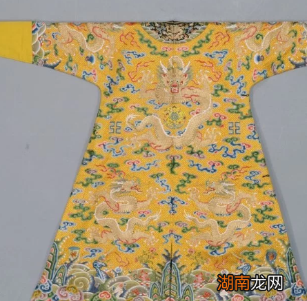 古代龙袍一般不会清洗的 如果穿臭了应该怎么办