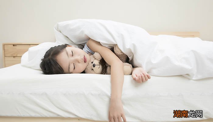 蚕丝被怎么晒好 蚕丝被的优点