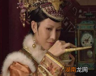 古代妃子的指甲那么长 她们是如何侍寝和上厕所的