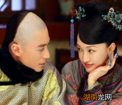 古代妃子的指甲那么长 她们是如何侍寝和上厕所的