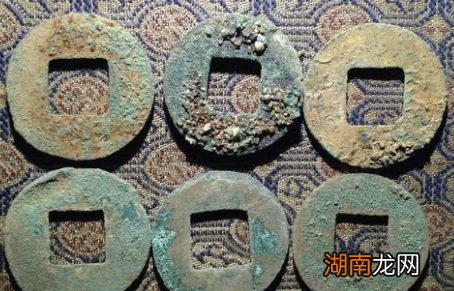 汉文帝让邓通造钱，为何邓通却会穷困而死？