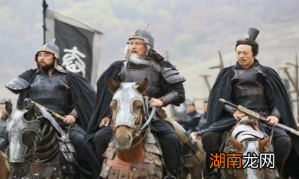 秦朝为什么仅维持15年的统治?灭亡的原因是什么