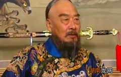 康熙即位时还很年轻，孝庄太后为何不代替他处置鳌拜？