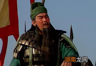 关羽击败于禁后为什么就能威震华夏了？曹操为何会被吓得迁都？