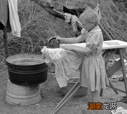 古代地主和农民之间是什么样的 地主又是如何剥削农民的