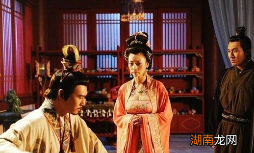 唐肃宗李亨在灵武即位是一件好事还是坏事？带来了哪些影响？