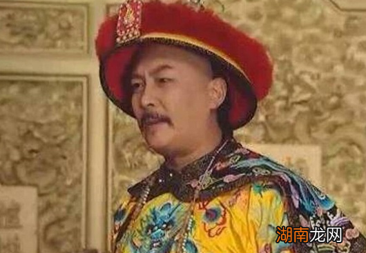 嘉庆帝为什么一上任就处死了和珅?和珅必须死吗?