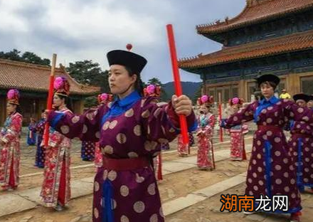 清朝内务府是做什么的 他们主要负责什么事情