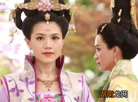 唐中宗身为傀儡皇帝 最后为什么会死在自己的妻女手里