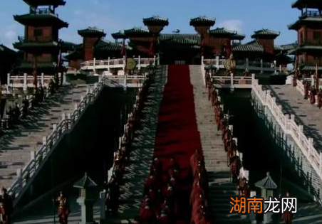 皇帝的称号是秦始皇第一个首创的吗 其实皇帝一词在嬴政之前就出现了