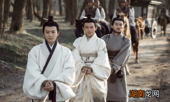 赵高是怎么把驾崩后的秦始皇送回咸阳的?