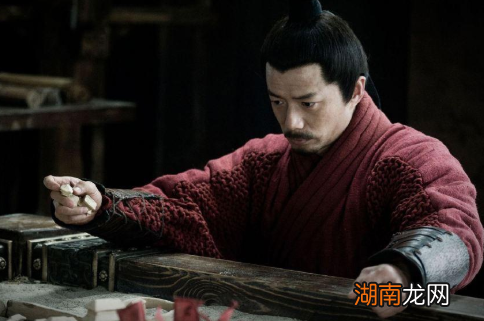 韩信年轻时穷得吃不起饭，他哪里学的兵法？