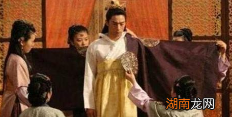 刘宋皇帝刘彧为何要将妃子陈妙登送给大臣李道儿?