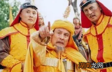 清朝的铁帽子王制度是如何确立的？清朝为什么会出现铁帽子王？