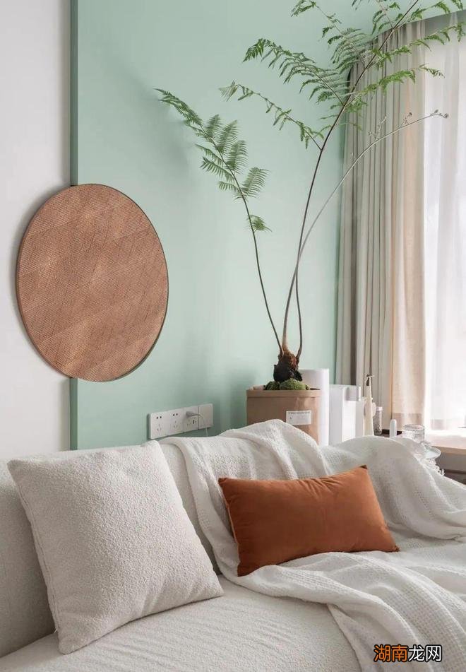 客厅变书房,餐厅可隐藏