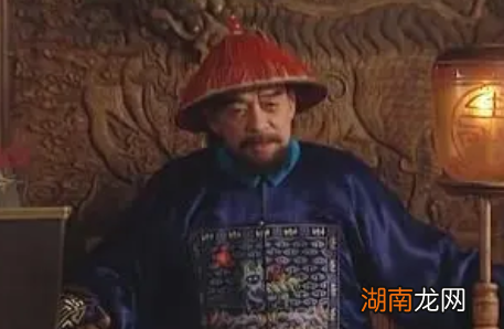 隆科多与长子岳兴阿的关系如何？隆科多的家庭内部关系又是如何？