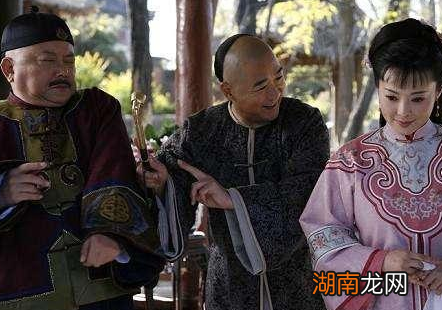 说说纪晓岚与和珅的生平与官职 两人真的可以平起平坐吗