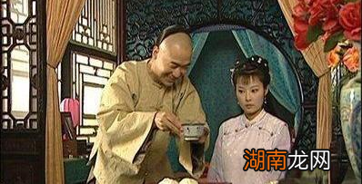 纪晓岚不是乾隆身边的宠臣吗 和珅死后他的下场又是什么