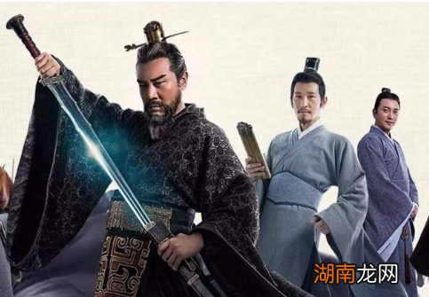 孙权接替孙策统领江东后,他是如何对待孙策的子孙的?