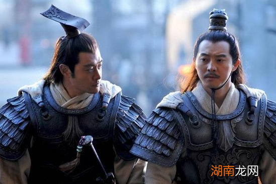 孙权接替孙策统领江东后,他是如何对待孙策的子孙的?