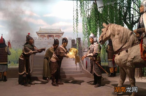 解缙曾得到朱棣的公开赞许,为何后来会被关进昭狱?