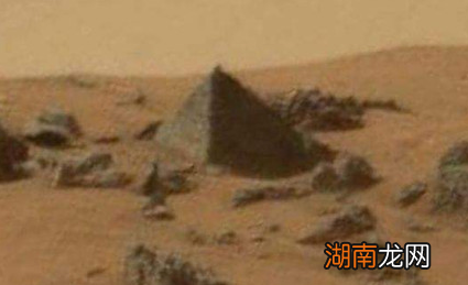 揭秘火星上的金字塔之谜，是外星人留下的遗迹吗？