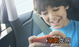 13岁孩子上网成瘾怎么办呢 13岁孩子上网成瘾怎么办