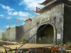 古代护城河和附近的河流相连接 里面到底有没有鱼存在