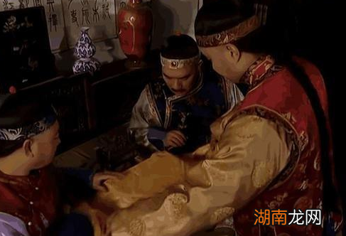 康熙执政期间的“毙鹰事件”究竟是怎么回事?幕后黑手到底是谁?