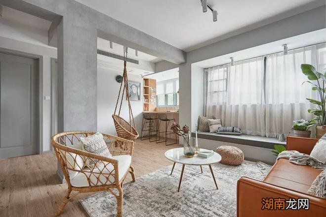 大客厅已经不香了，2022年小客厅这样玩，圈粉无数！