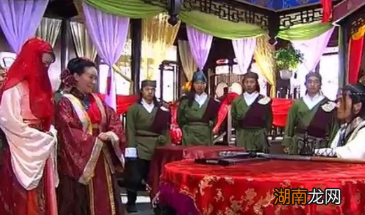 青楼是娱乐场所,为什么会养一群壮汉?